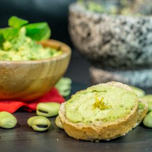 Ricetta del pesto di fave